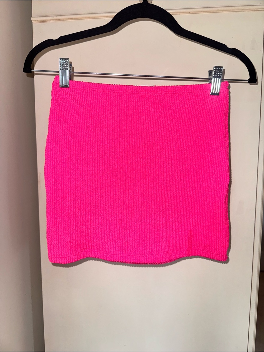 Good American Hot Pink Knit Mini Skirt